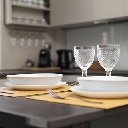 شقة Navigli, 90 Square Meters, Free Parking Ripa Ticinese ميلان المظهر الخارجي الصورة