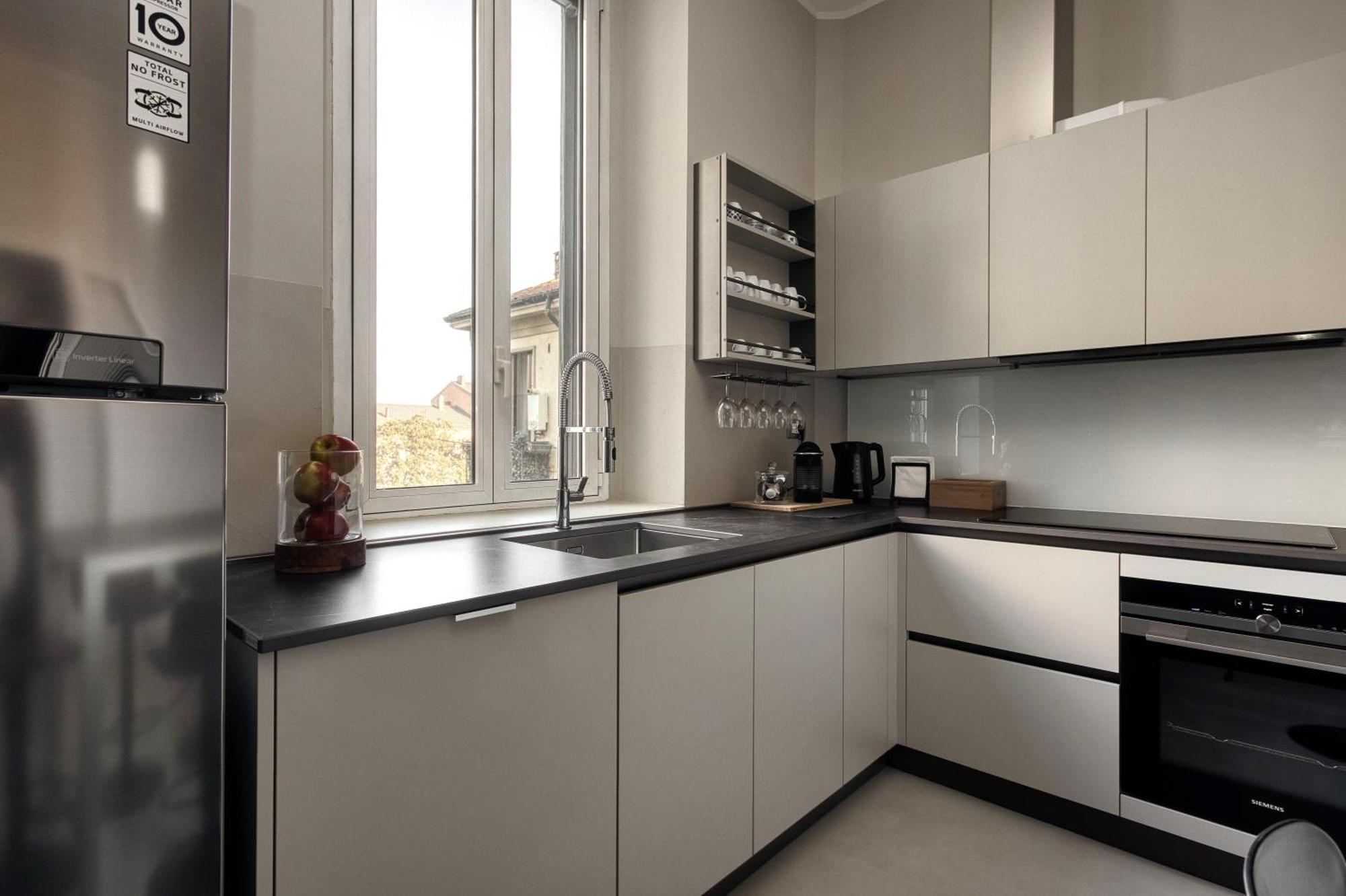 شقة Navigli, 90 Square Meters, Free Parking Ripa Ticinese ميلان المظهر الخارجي الصورة