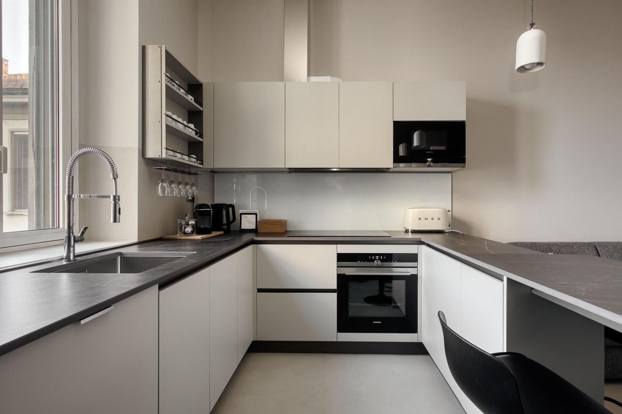 شقة Navigli, 90 Square Meters, Free Parking Ripa Ticinese ميلان المظهر الخارجي الصورة